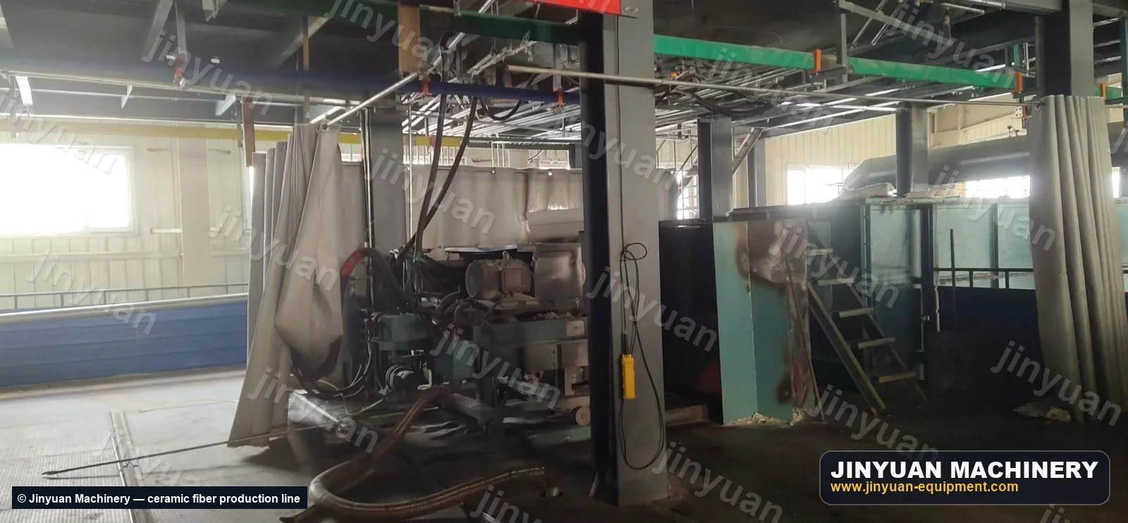 Fiber forming station of a ceramic fiber blanket production line