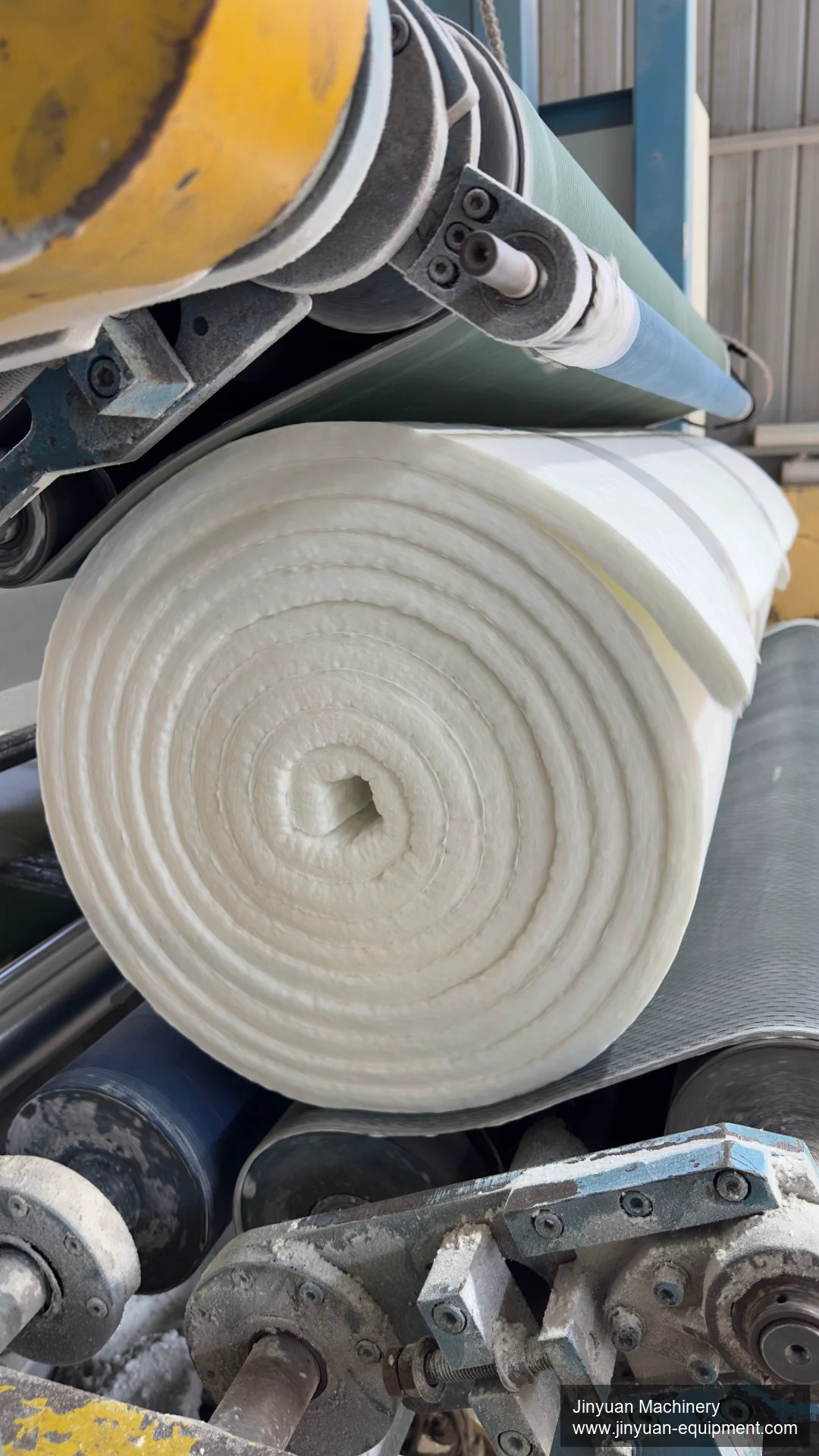 Needle loom stroke rate for ceramic fiber blanket